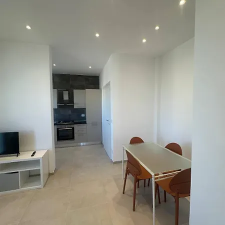 Altomare - Marina ואסטו